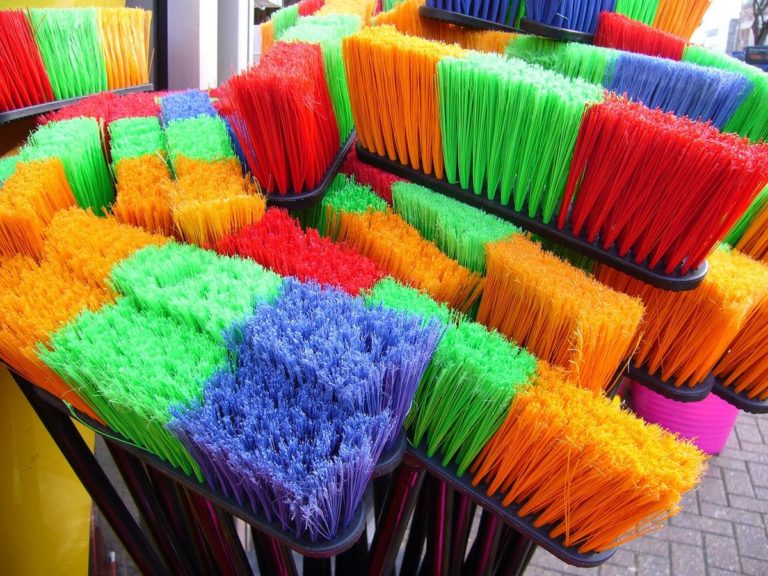 Oferty wrocławskich firm sprzątających – podstawowe informacje